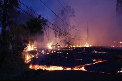 Lava from a Kilauea volcano fissure 