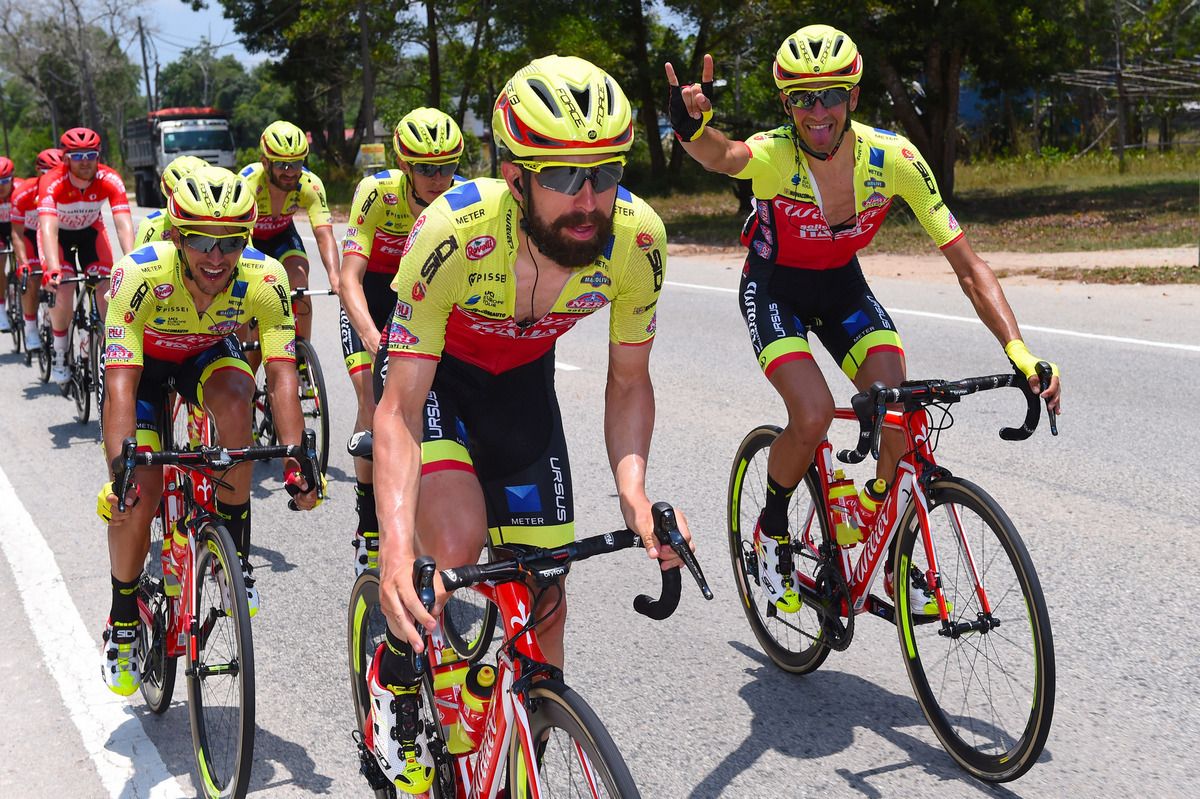 The Wilier Triestina-Selle Italia enjoy a light moment mid-stage