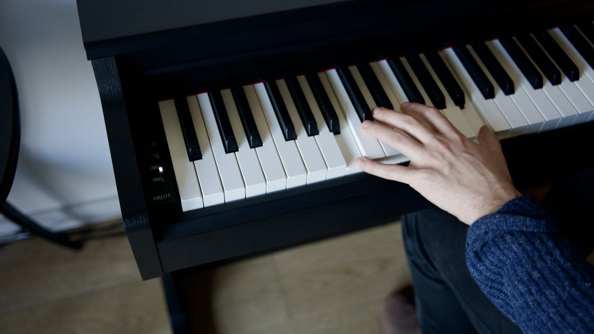 Yamaha YDP-165 review