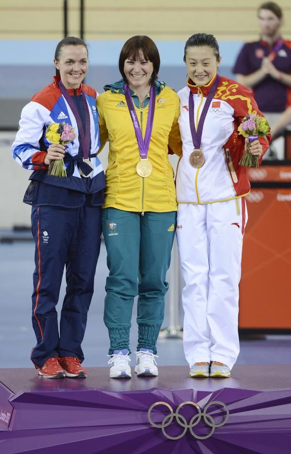 Olympic women's sprint podium: Victoria Pendleton, Anna Meares, Guo Shuang