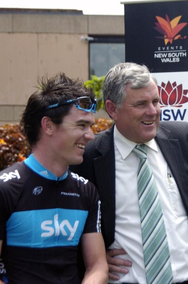 Chris Sutton (Team Sky) has a laugh with NSW Events Minister Kevin Greene.