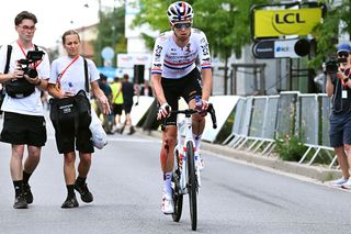 'This sport can be cruel sometimes' &ndash; Tyre blowout cause of Sam Watson's stage 4 Tour Auvergne-Rh&ocirc;ne-Alpes crash