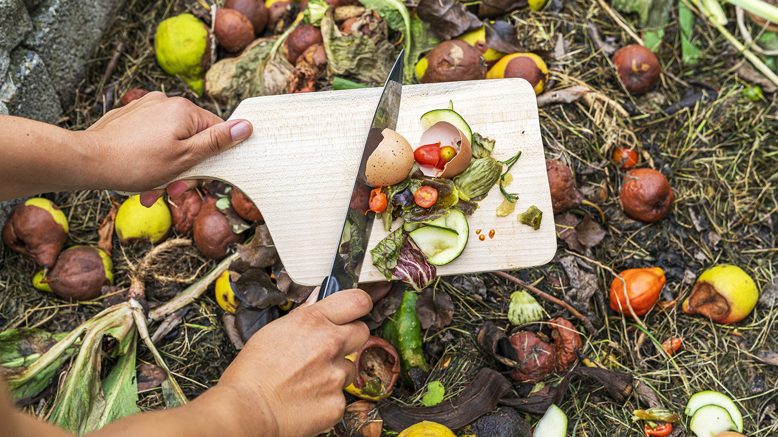 Composting kitchen scraps