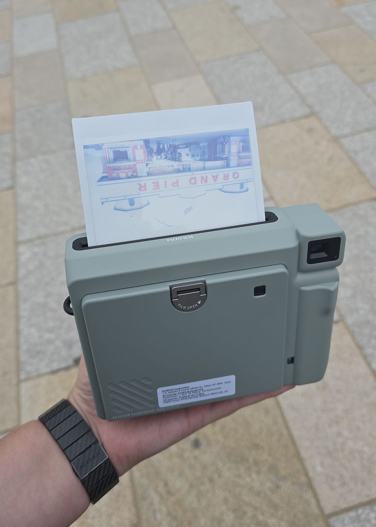 Fujifilm Instax Wide 400 review