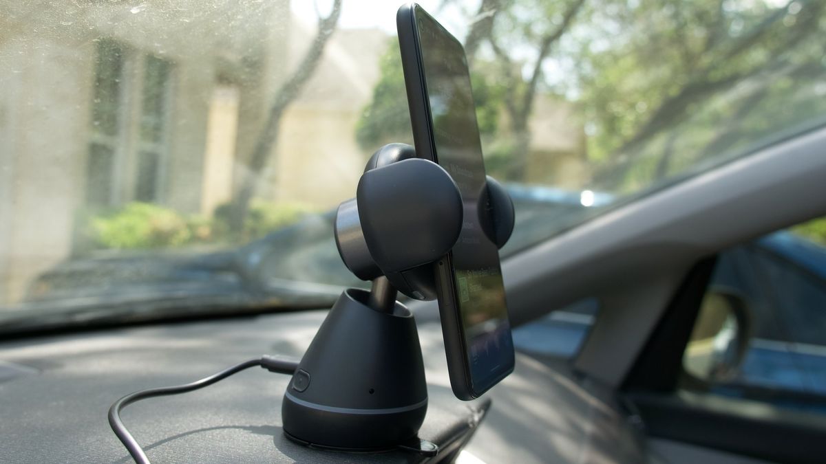 iottie vs andobil Car Mount for iPhone 14 pro max - Dashboard and  Windshield 