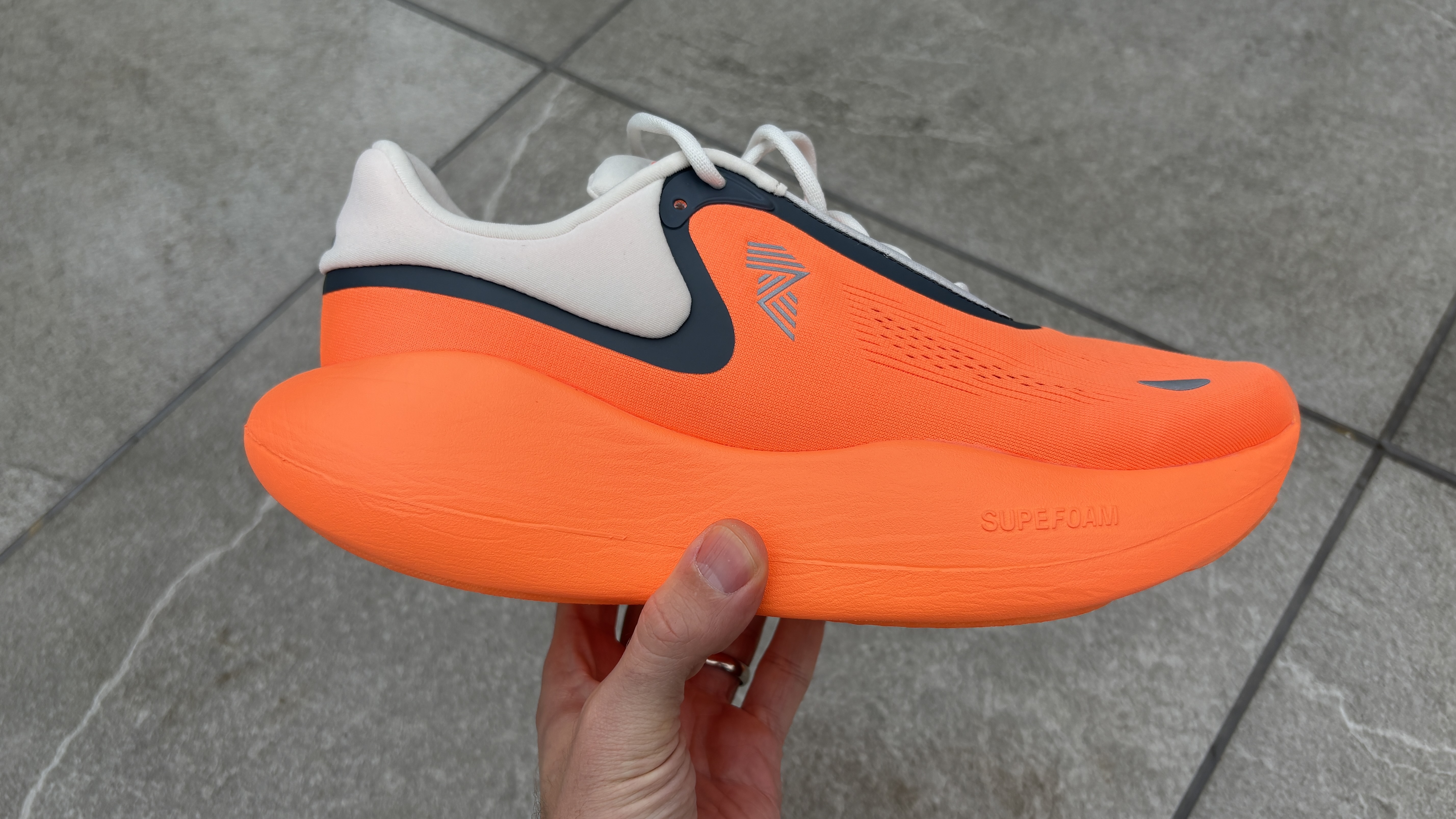 R.A.D UFO running shoes