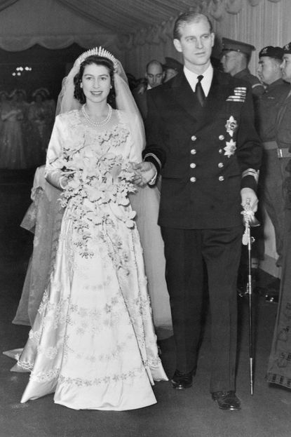 Queen Elizabeth's Expensive Wedding Dress, 1947