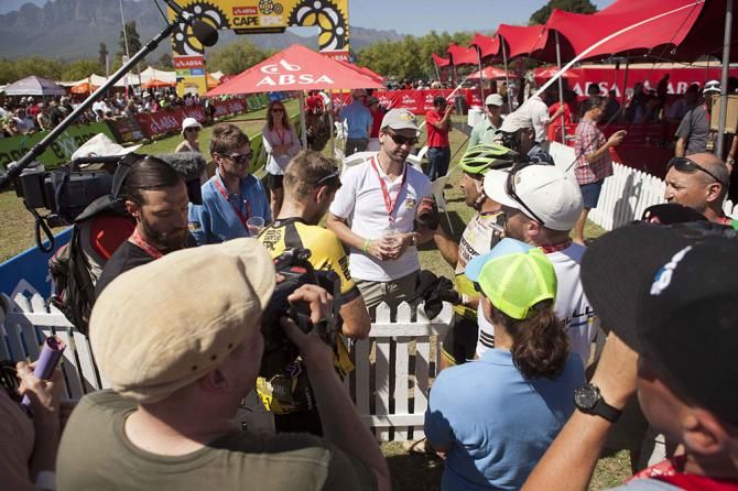Karl Platt (Bulls) and Jose Hermida (Multivan Merida) launch their race protest