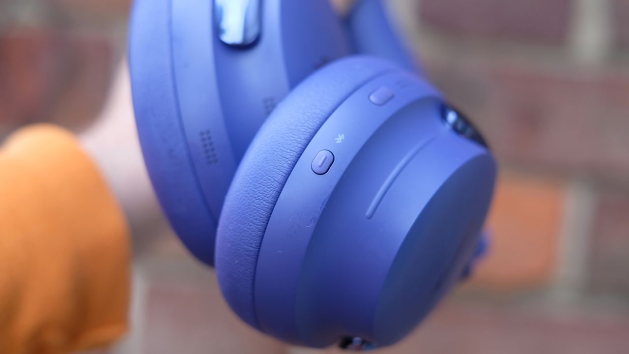 Photograph of Bose QuietComfort Ultra Headphones in Midnight Violet (purple)