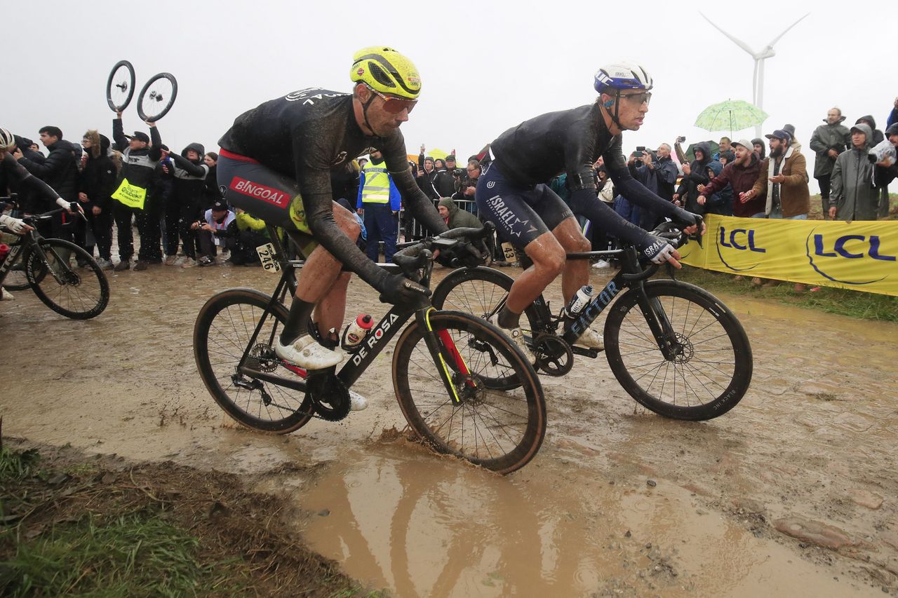 Paris Roubaix 2021 118th Edition Denain Roubaix 2577 km 03102021 Ludovic Robeet BEL Bingoal WB photo Luca BettiniBettiniPhoto2021