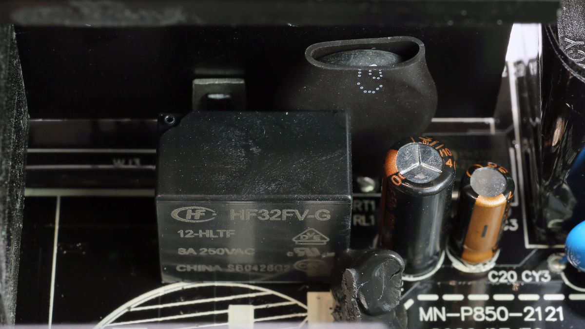 Gigabyte UD850GM