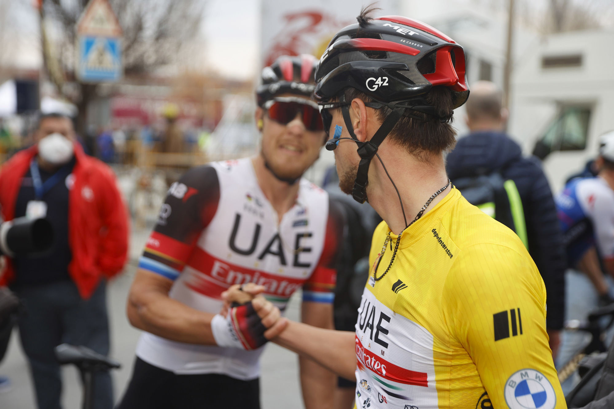 Vuelta a Andalucia - Ruta Del Sol 2022 - 68th Edition - 4th stage Cullar Vega - Baza 165,6 km - 19/02/2022 - Matteo Trentin (ITA - UAE Team Emirates) - Alessandro Covi (ITA - UAE Team Emirates) - photo Luis Angel Gomez/SprintCyclingAgency©2022