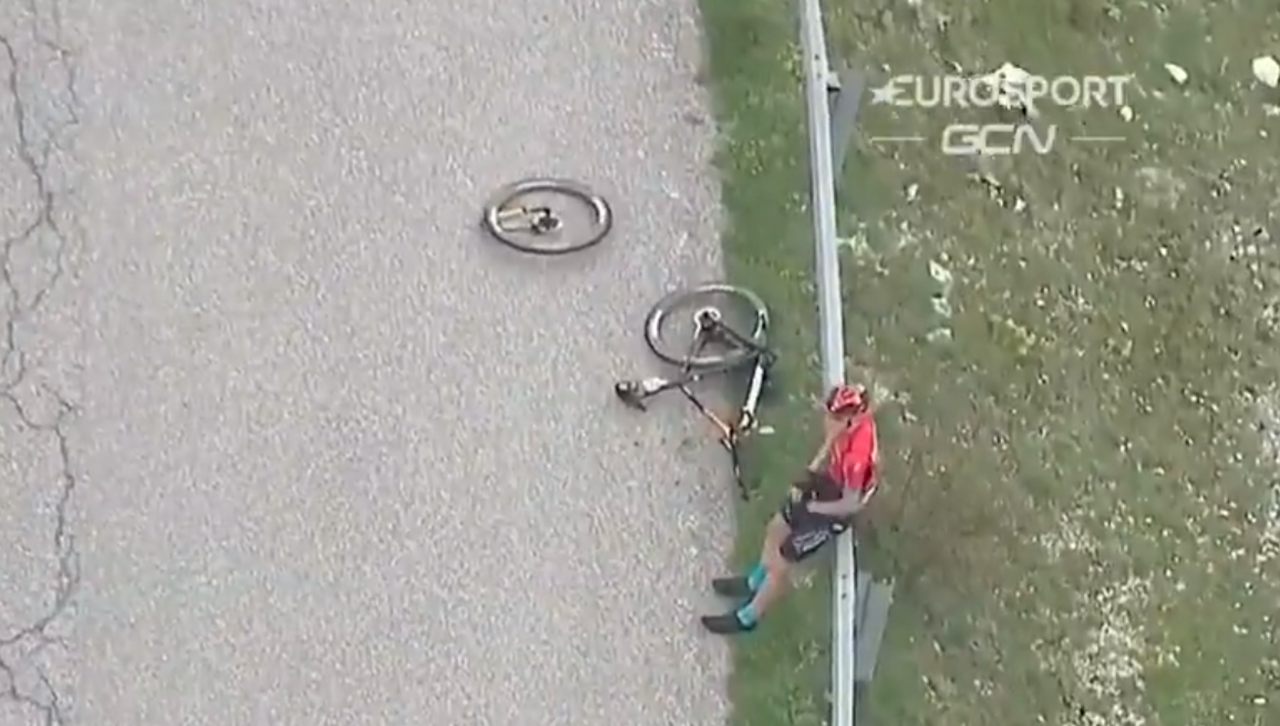 Matej Mohorič crashed out of the Giro d&#039;Italia 2021 on stage nine 