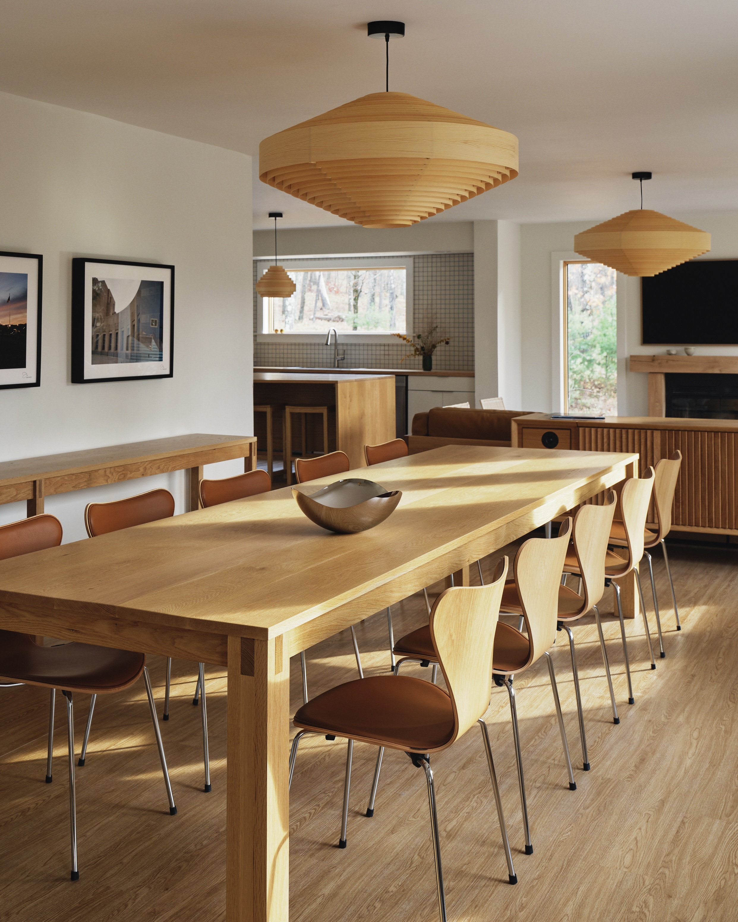 Catskills hotel piaule, furnished by DWR