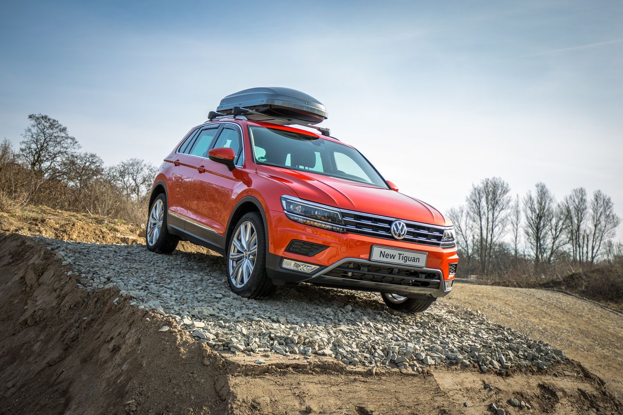 VOLKSWAGEN Tiguan