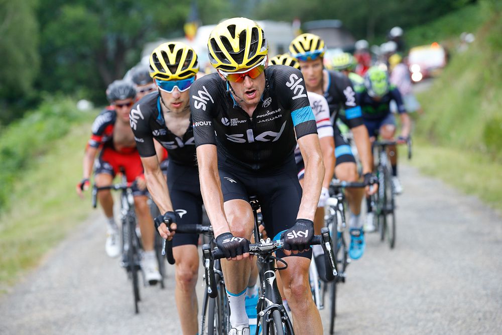 Wout Poels rides the front for Team Sky.