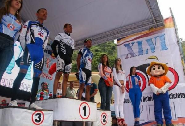 The general classification podium after stage 9.