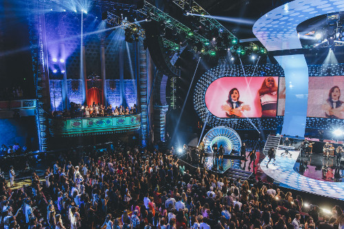 Robe Lights at Teen Choice Awards