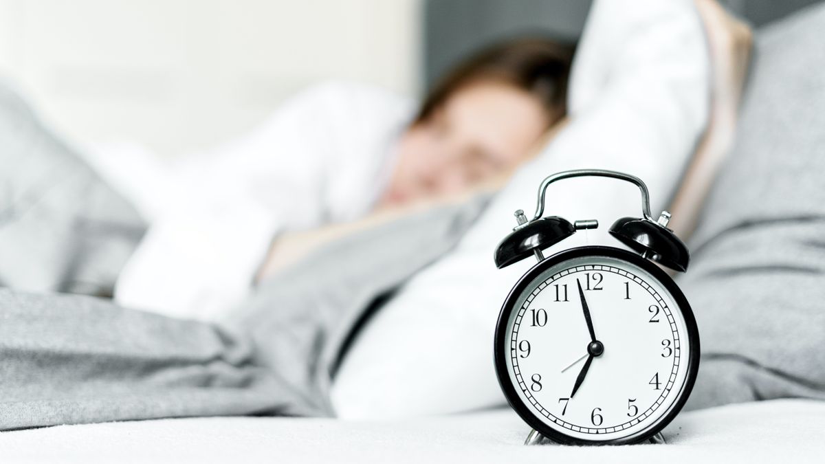 how-to-use-the-10-3-2-1-0-sleep-rule-for-better-slumber-tonight-tom-s
