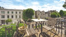 Notting Hill: Pembridge Villas, W11