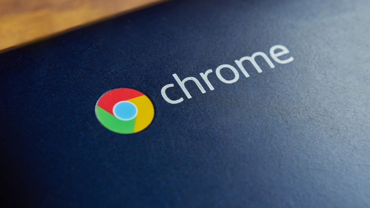 Google Chrome logo on an Asus Chromebook
