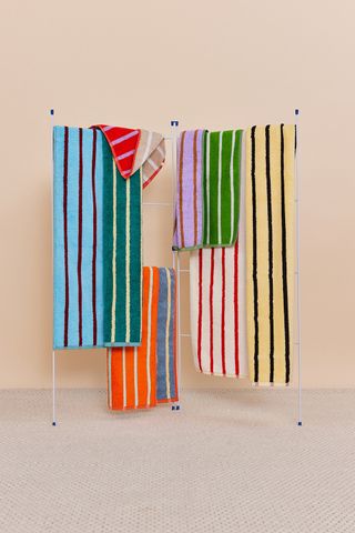 Home Stripe Collection Prepacked Bath Towels Bundle of 5