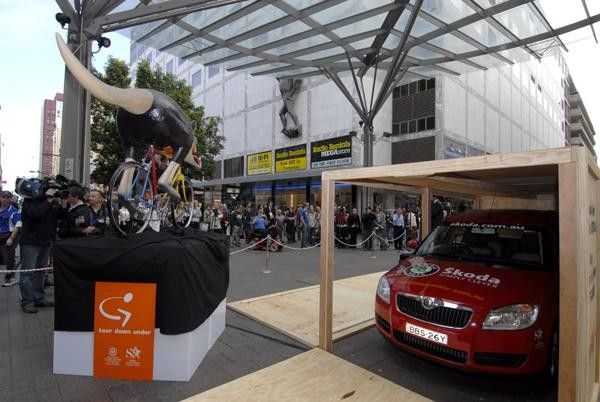 The crowds look on during the announcement regarding the 10th Tour Down Under in 2008.