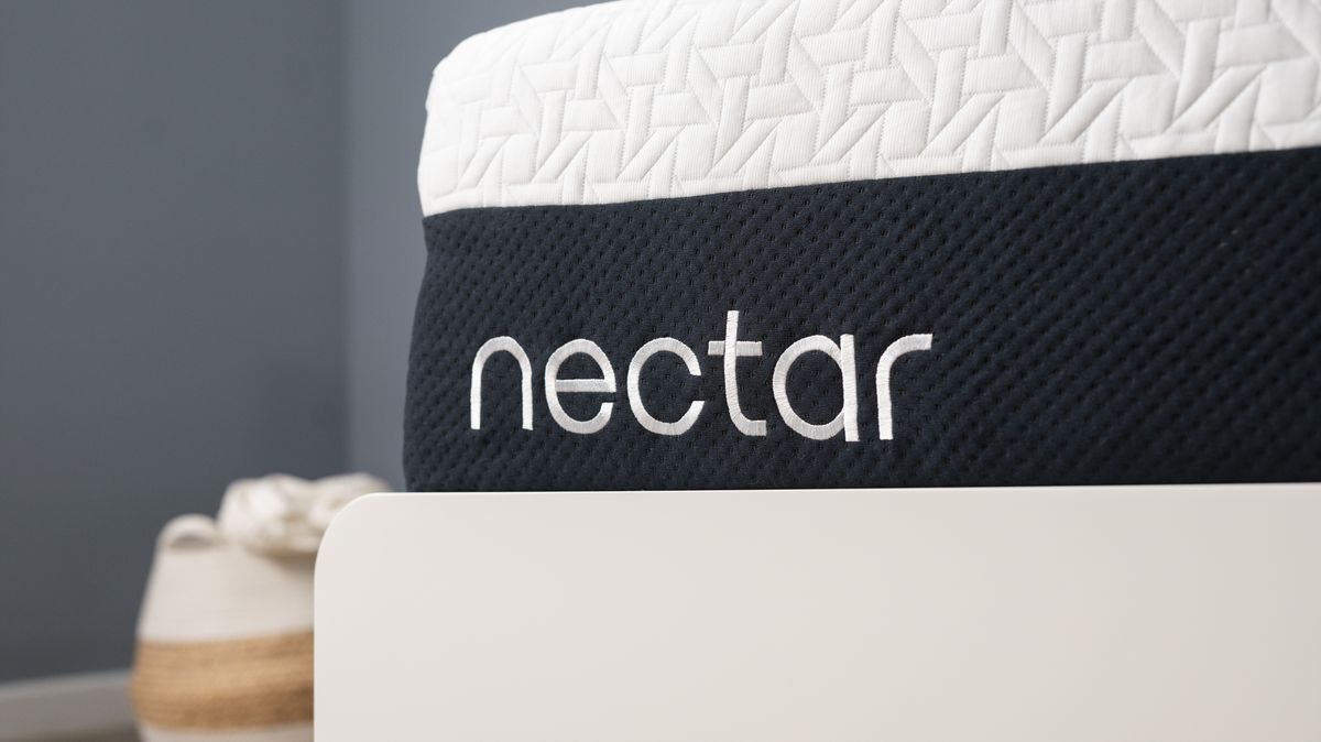 Close up of the Nectar logo on the end of the Nectar Luxe mattress
