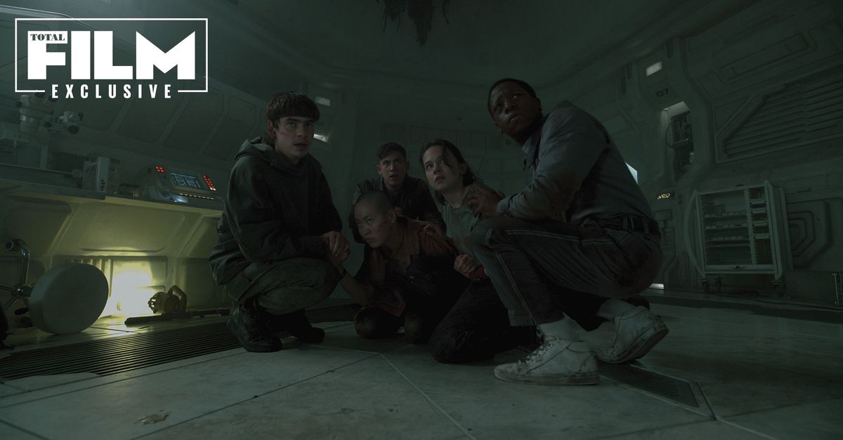 Cailee Spaeny, David Jonsson, Aileen Wu, Spike Fearn and Archie Renaux in Alien: Romulus