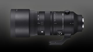Sigma 70-200mm f/2.8 DG DN OS Sports lens
