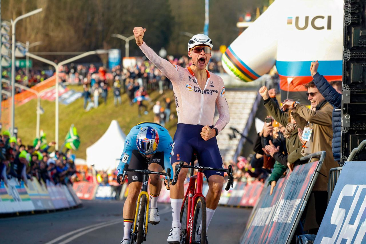 UCI Cyclocross World Championships 2023 - Hoogerheide Men Elite - 05/02/2023 - Mathieu Van Der Poel (NED) - Wout Van Aert (BEL) - photo Dion Kerckhoffs/CV/SprintCyclingAgency&Acirc;&copy;2023