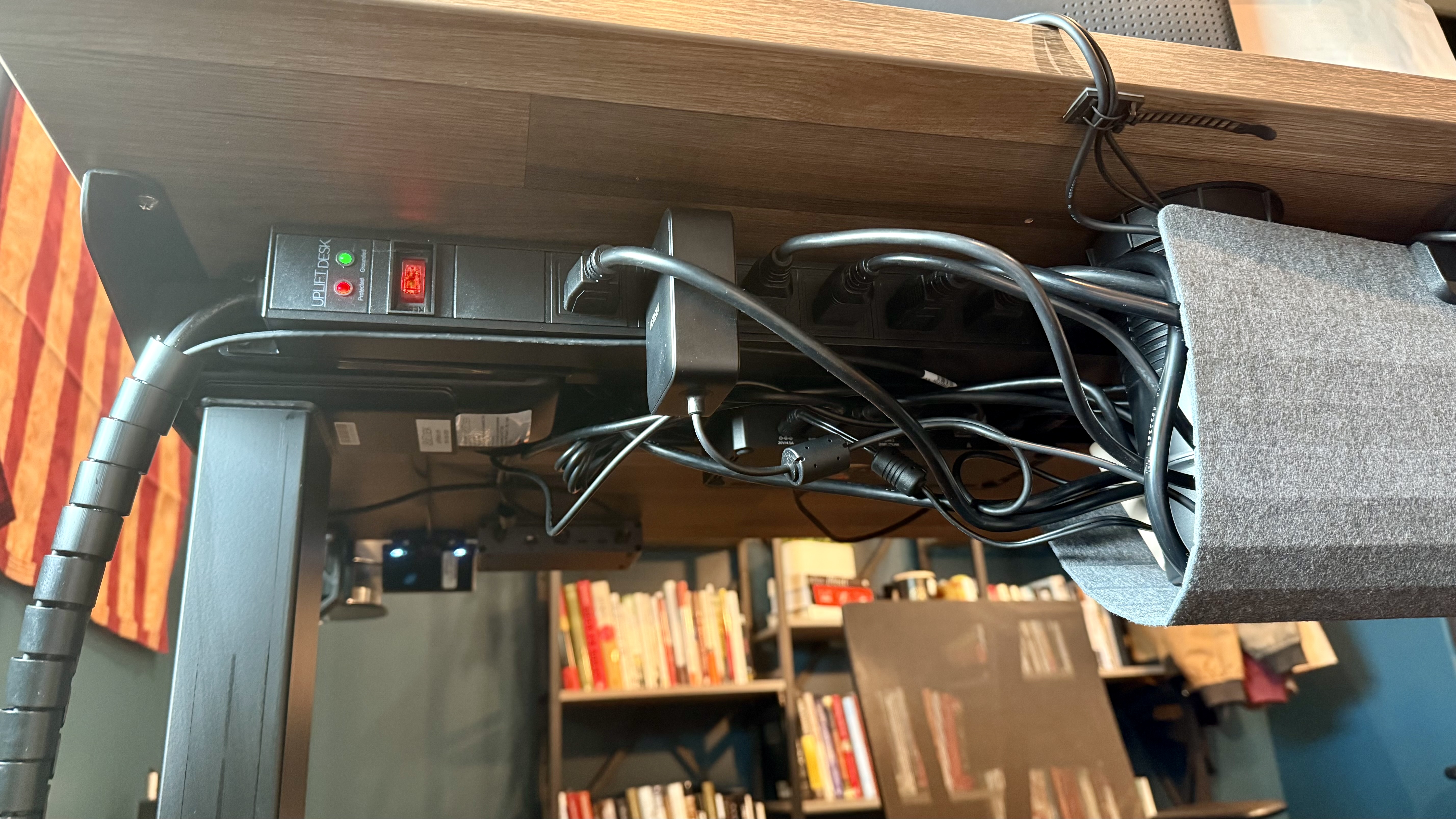 Uplift | Standing Desk V3