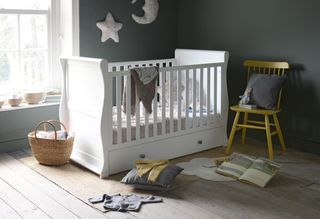 Chantilly cot The Cotswold Company is the best cot with storage