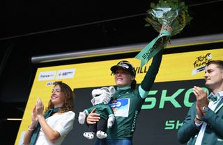 Charlotte Kool keeps green after the fifth stage of the Tour de France Femmes 2024