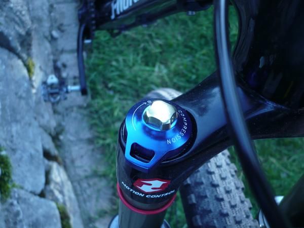 The Rock Shox Reba forks can be locked out with this lever.