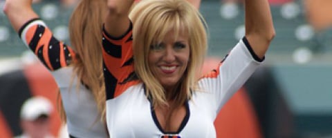 NFL Cheer: Ben-Gals - The Blonde Side