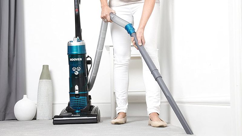 Hoover Breeze Evo TH31BO01 bagless upright vacuum cleaner