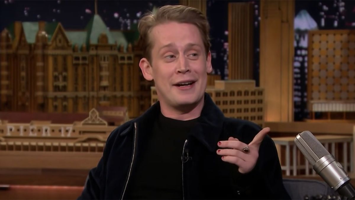 Macaulay Culkin being interviewed on The Tonight Show.