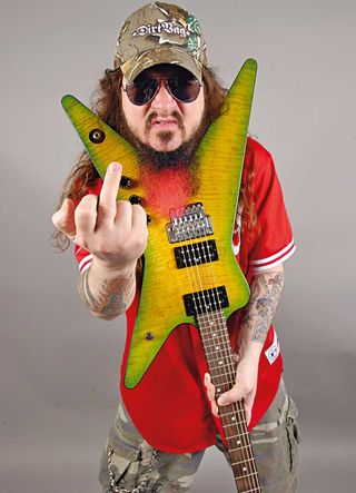 Dimebag Darrell shows his middle finger to the camera