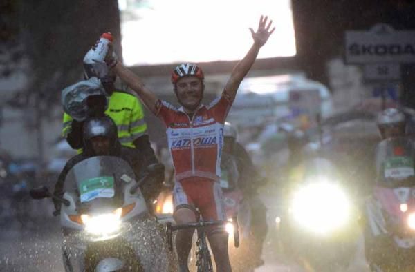 Joaquim Rodriguez (Katusha) held off a dangerous chase group to win the Italian classic