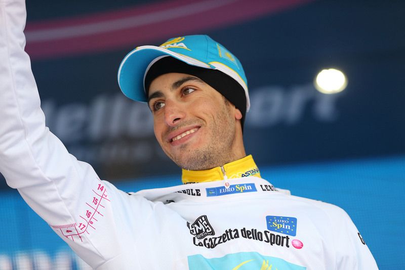 Fabio Aru had to be content with collecting just the white jersey today