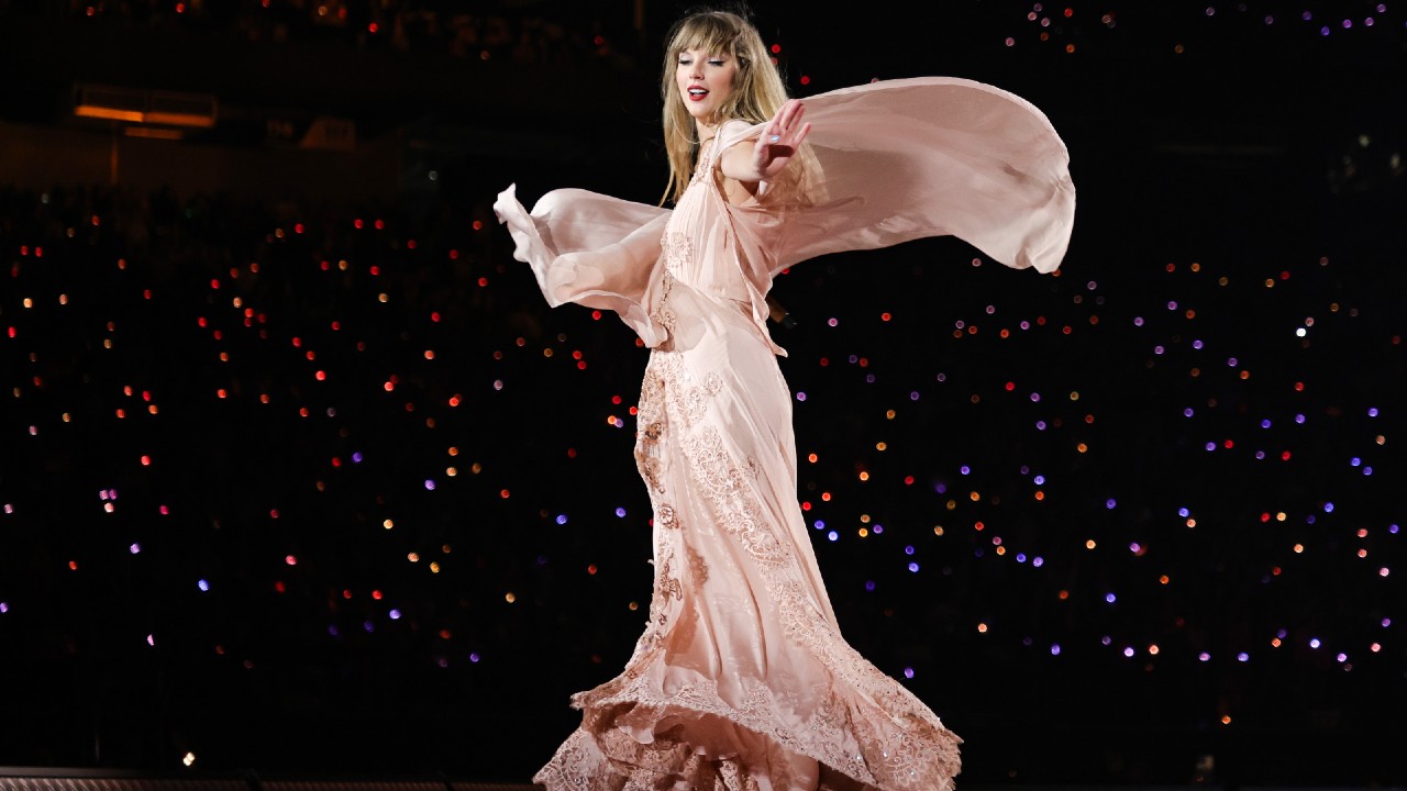 Taylor Swift's net worth, 'The Eras Tour' and expensive things she owns