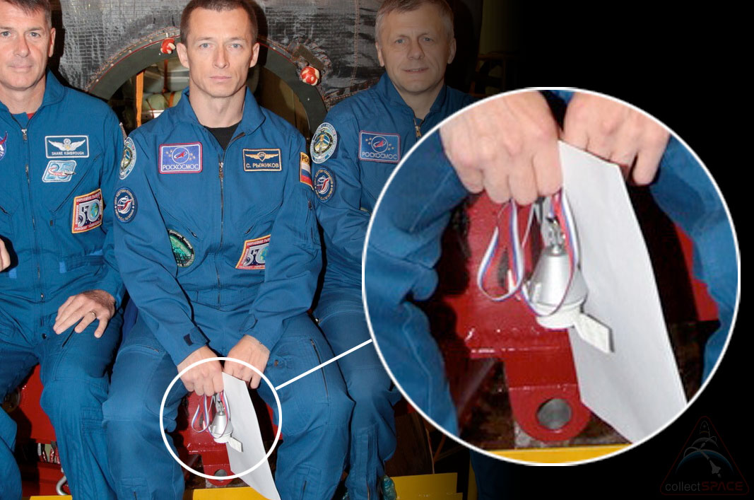 Soyuz MS-02 commander Sergey Ryzhikov and zero-g indicator