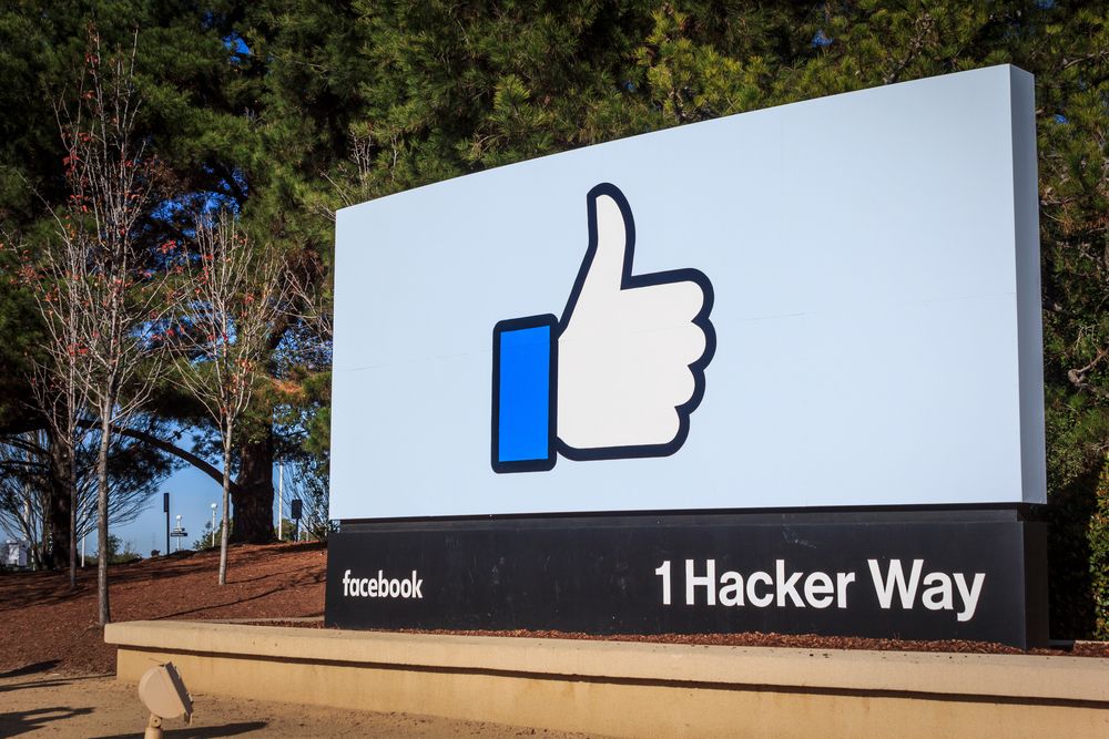 Facebook&amp;#039;s thumbs up sign at its US offices