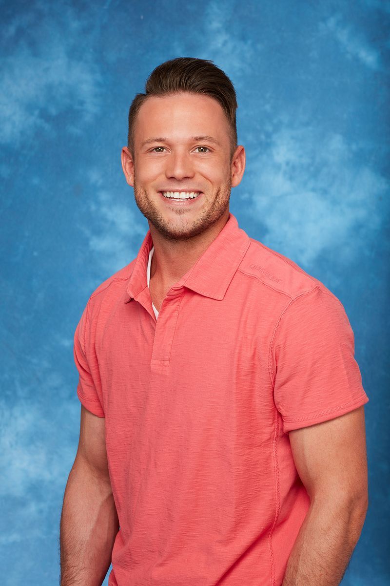 blue, face, red, chin, forehead, t shirt, cool, smile, muscle, facial hair,