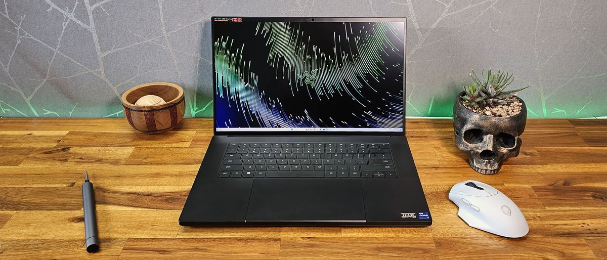 Razer Blade 16 Review DualMode Display, DualScreen Price? Tom's