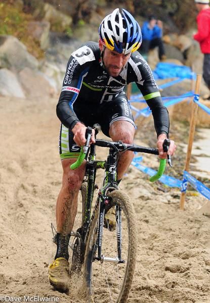 Tim Johnson (Cannondale p/b Cyclocrossworld) with a sizeable gap on the new beach section