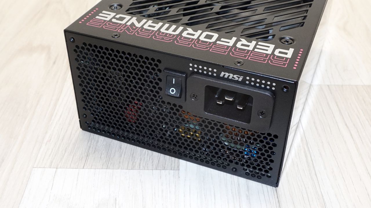 MSI MPG Ai1600TS PCIE5 PSU