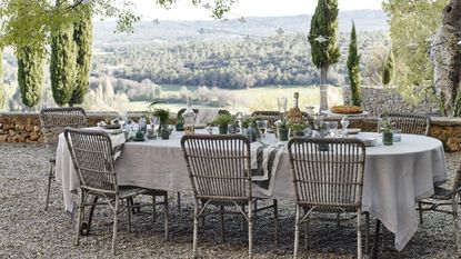 outdoor dining ideas with view