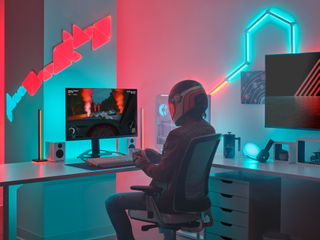 Gamer using Murals to sync his lighting effects with his current game